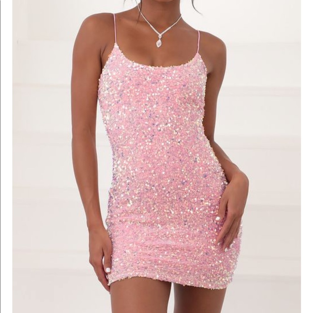 Iridescent Sequin Bodycon Dress in Pink
